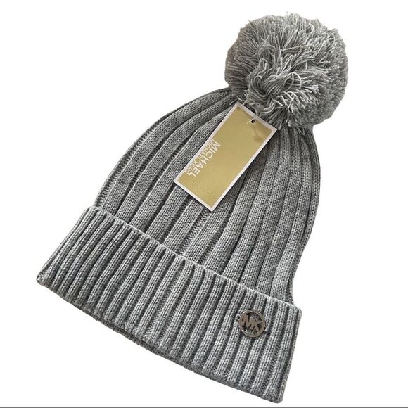 Michael Kors Grey Knit Pom Beanie NWT - Picture 1 of 4